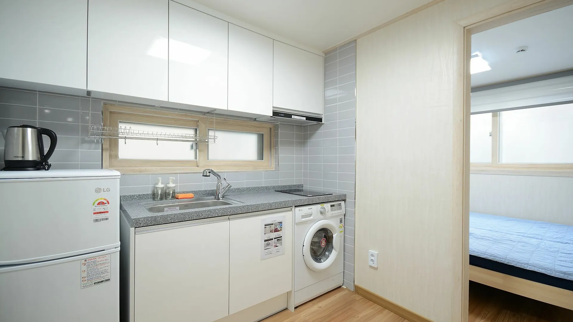 Sunnyhill Guesthouse Hongdae Seoul 2*,  South Korea